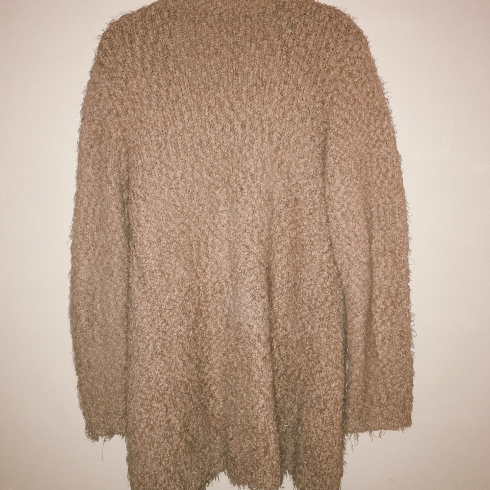 Fuzzy cardigan - Picture 2 of 2